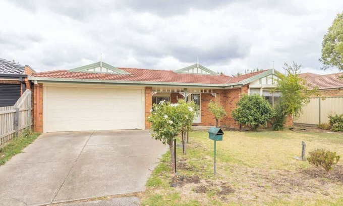 Hoppers Crossing House | Well-Appointed Family Home in Popular Location