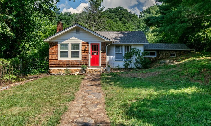 Candler House | Well-appointed, dog-friendly home with a gas grill and fire table
