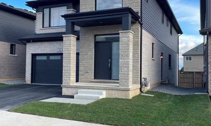 Fonthill Apartment | Well-equipped, peaceful and centrally located