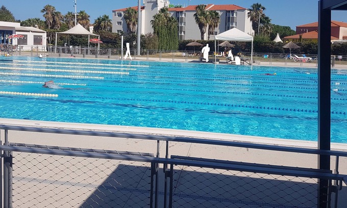 Les Hauts de Canet Apartment | Well-exposed T2 with air-conditioning in the bedroom and close to the municipal swimming pool.