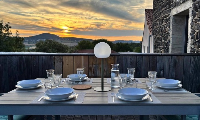 Bergonne Bed & Breakfast | Well-kept cottage with view and terrace