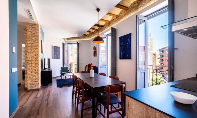 Morvedre Apartment | Well Lit and Creatively Designed Apartment