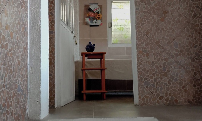 Acapulco Apartment | Well located, close to everything.