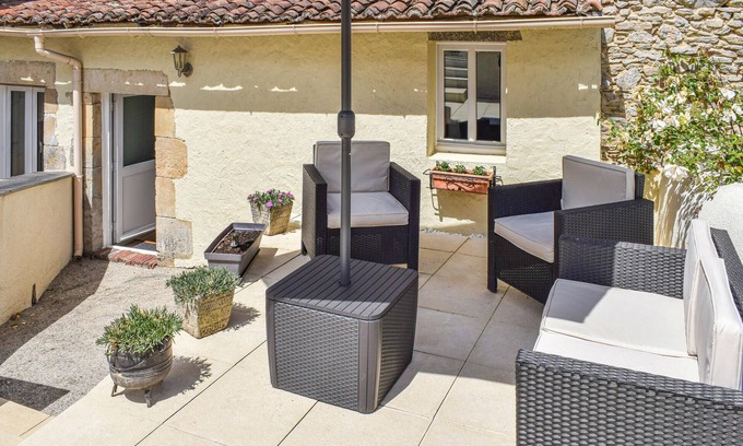 Le Busseau House | Well-maintained, charming house in a warm, welcoming atmosphere.