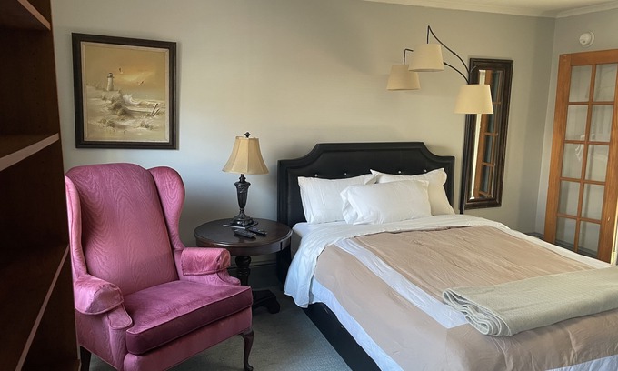 Baldwinsville Apartment | Wellington Place Historic charm with everything you need