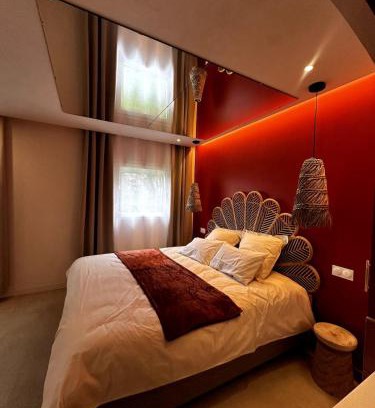 Chateau-Thierry Apartment | Wellness Suite - Sauna & Spa - BaliRoom