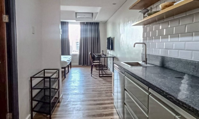 Diliman Hotel | Wesfame Suites