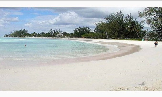 Maynards Apartment | West coast apartment near beach and marina's. Below lovely family house