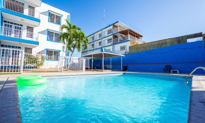 Pedernales Hotel | West Coast Inn's