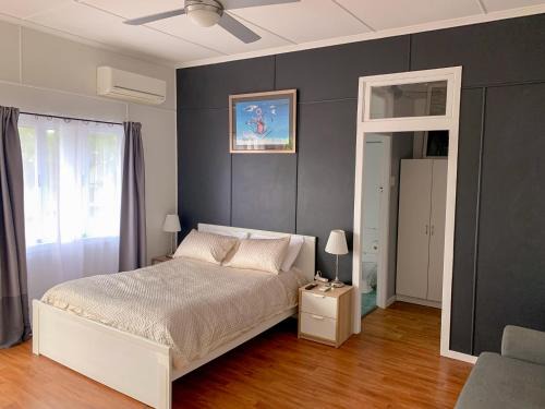 West End Apartment | West End Studio 5