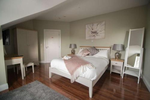 Doolin House | West Haven House