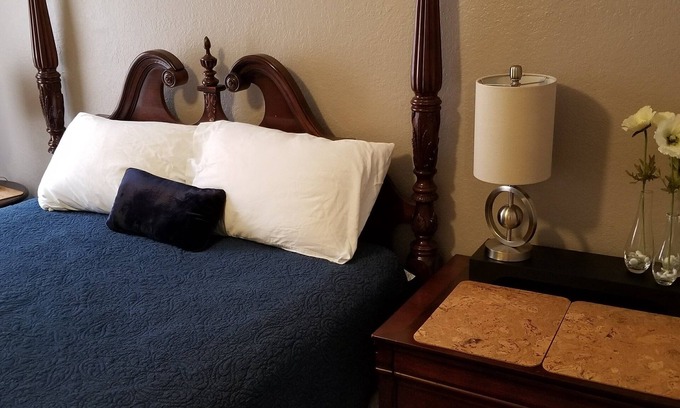Lubbock House | West Lubbock Townhouse, Near Shopping, Easy Access to Tech & Downtown
