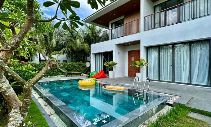 Duong To Villa | West Phu Quoc beach villa private swimming pool