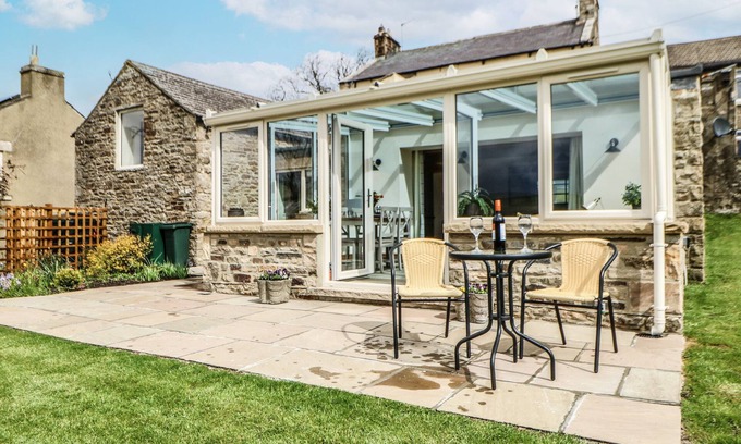 Middleton in Teesdale Cottage | WEST REINS, family friendly, with a garden in Middleton-In-Teesdale