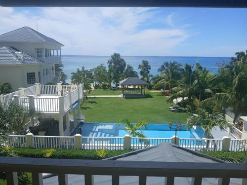 Whitehouse Apartment | Westmore Beach Villas Limited