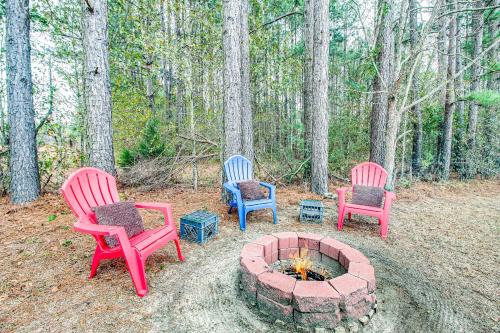 Claxton House | WFH-Friendly Rural and Secluded Gem in Claxton!