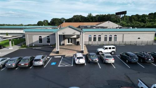 New Bedford Hotel | Whalers Inn and Suites