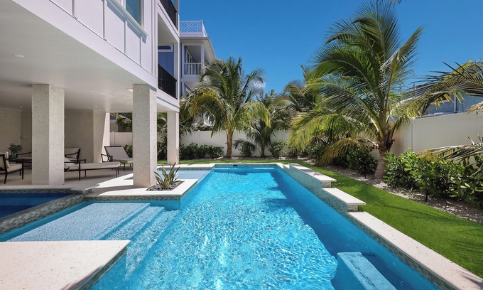 Bradenton Beach House | What A Catch! Brand New Home, Less than 1 Block from the Beach!