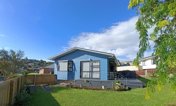 Raglan House | Where it's at - Central Raglan
