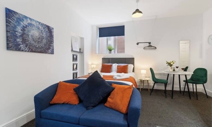 Pontrilas Apartment | WhiskAwayStays - Foregate Studio - No. 3