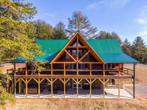 Jefferson House | Whiskey River by The New