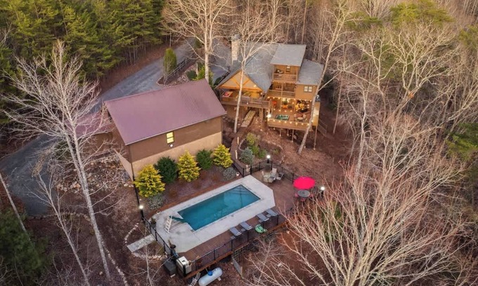 My Mountain Cabin | Whispering Bear Lodge