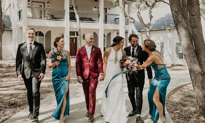 Dripping Springs House | Whispering Oaks Estates Dripping Springs Wedding and Private Events