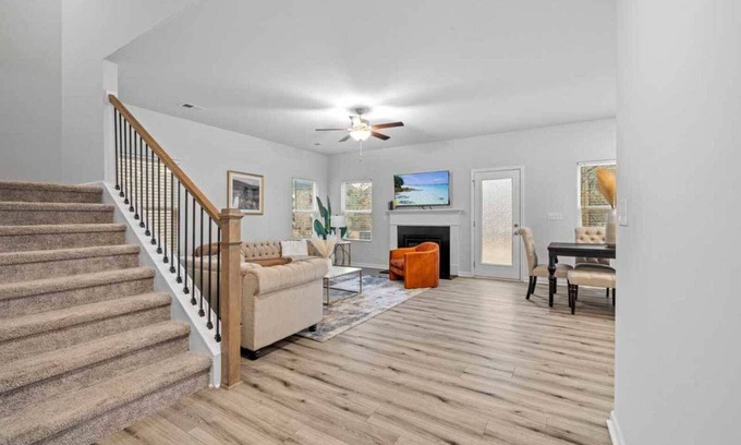 Grayson House | Whispering Pines Residence on Clark Lake Ln