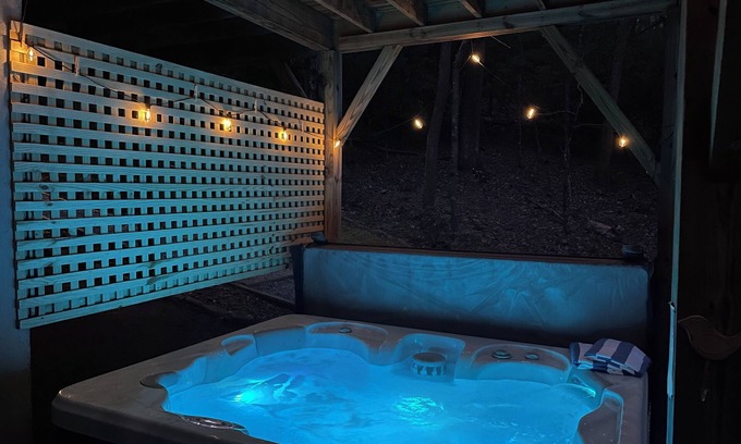 Hendersonville Cabin | Whispering Trees Cabin