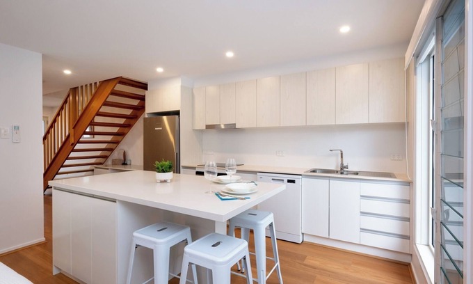 Woolgoolga House | Whispering Waves @ Woopi