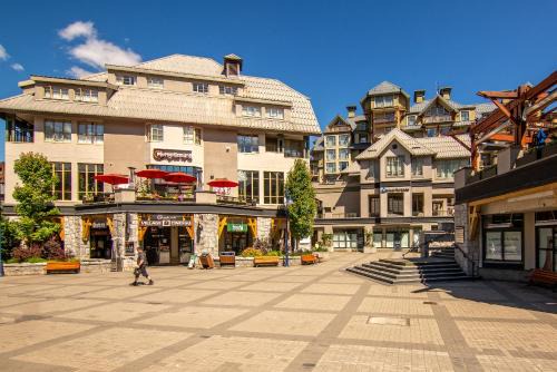 Whistler Village Apartment | Whistler Village Centre by LaTour Hotels and Resorts