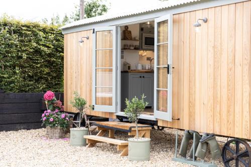 Warminster House | Whitbourne farm
