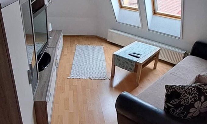 Kecskemet Apartment | White Apartment – Cozy & Central One-Bedroom Retreat in Kecskemét