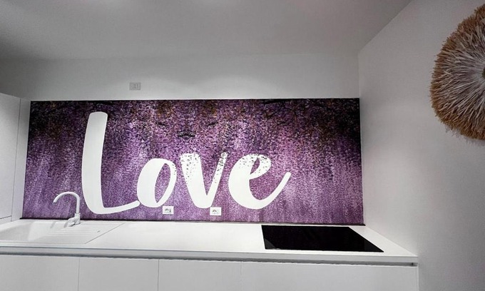 Fogliano Marina Apartment | White Beach Front Suite - 2 Bedroom