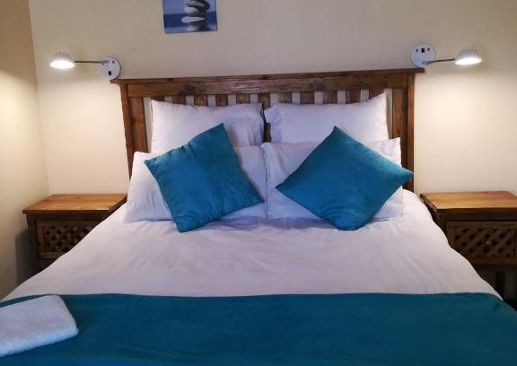 Beaufort West Cabin | White House Lodge On Main