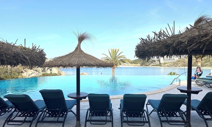 Arenal d'en Castell Apartment | White Sands 201