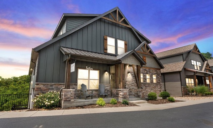 Table Rock House | White Tail Summit- Sleeps 16 home