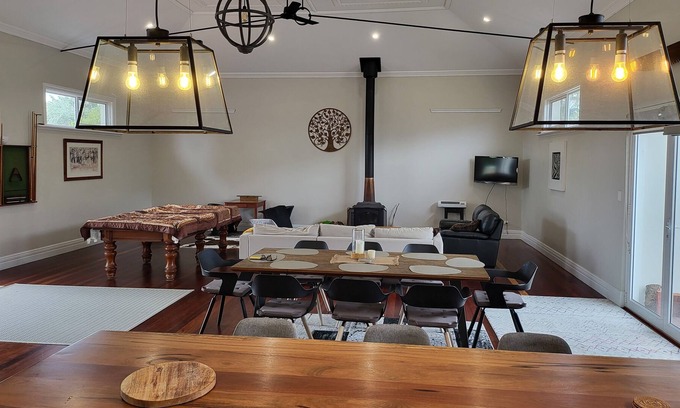 Pemberton House | WHITEHALL - A getaway to the hills of Pemberton