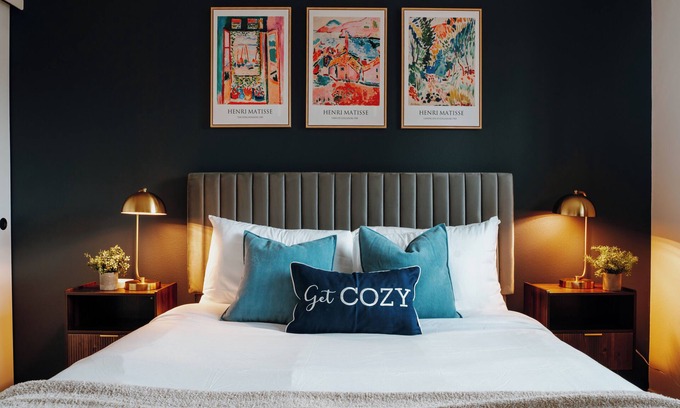 Renton House | Whitman Haus by Stay in Nest -Mins to Airport/SEA