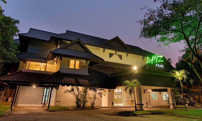 Tanjungsari Hotel | Whiz Prime Hotel Darmo Harapan Surabaya