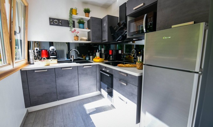 Pontarlier Apartment | Whole flat T1 of 31 m² quiet & cosy