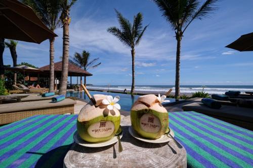 Mendoyo Hotel | Wide Sands Beach Retreat