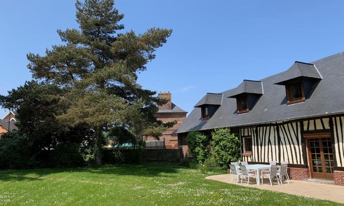 Petit-Caux House | Wijitta