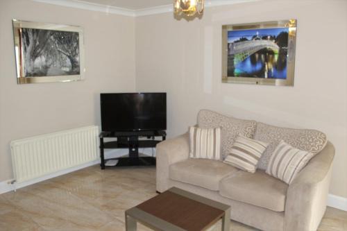 Letterkenny Apartment | Wild Atlantic Accommodation 2G Orchard Crescent