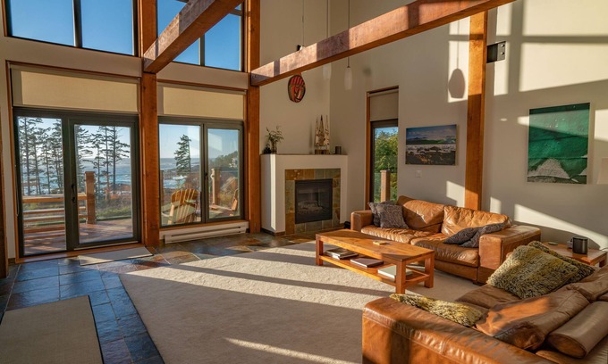 Ucluelet Condo | Wild Pacific Lookout - 3BD Ocean View W/Loft