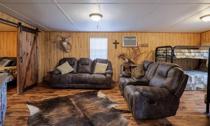 Jennings Cottage | Wildlife Preserve camphouse in Jennings- Includes Tour
