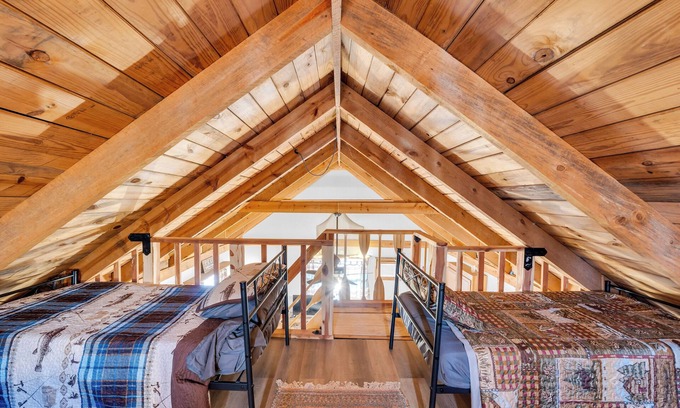 Oxford Cabin | Wildwood Charming Cabin Near Oxford and Sardis Lake!