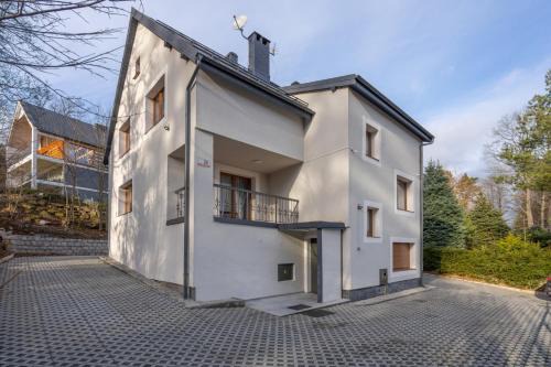 Szklarska Poreba Bed & Breakfast | Willa pod Szrenicą 2