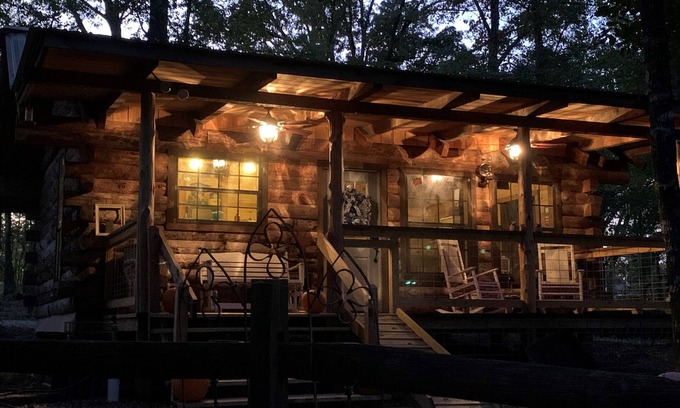Gilmer Cabin | Willow's Cabin - Cozy Cabin Nestled In The Woods