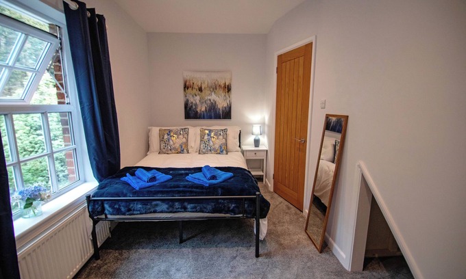 Winchester House | Winchester City House - beautiful 3 bedroom home close to the centre